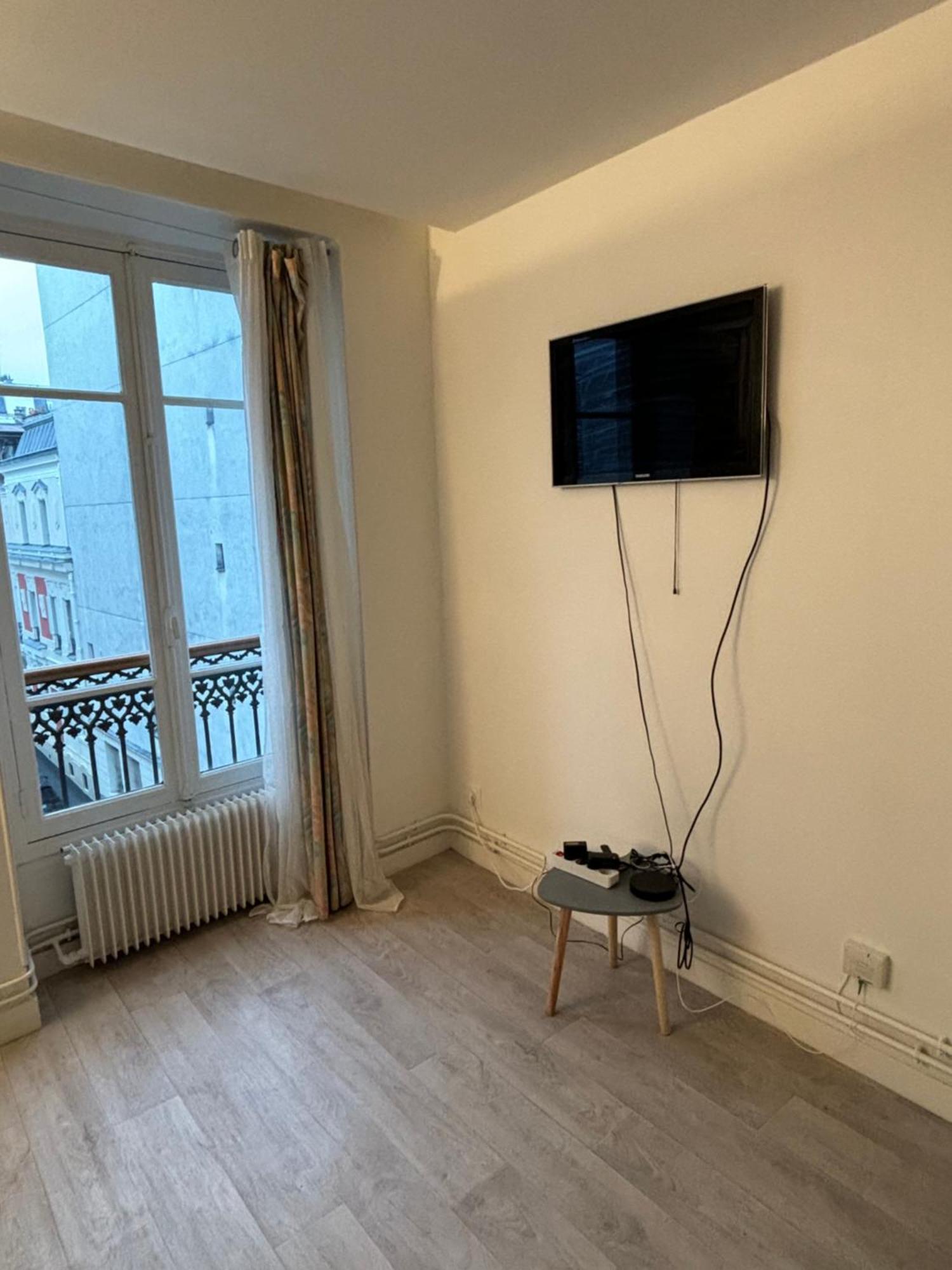 باريس Appartement Situe Dans Le 9Eme Arrondissement, A Deux Pas Du Sacre-Coeur المظهر الخارجي الصورة